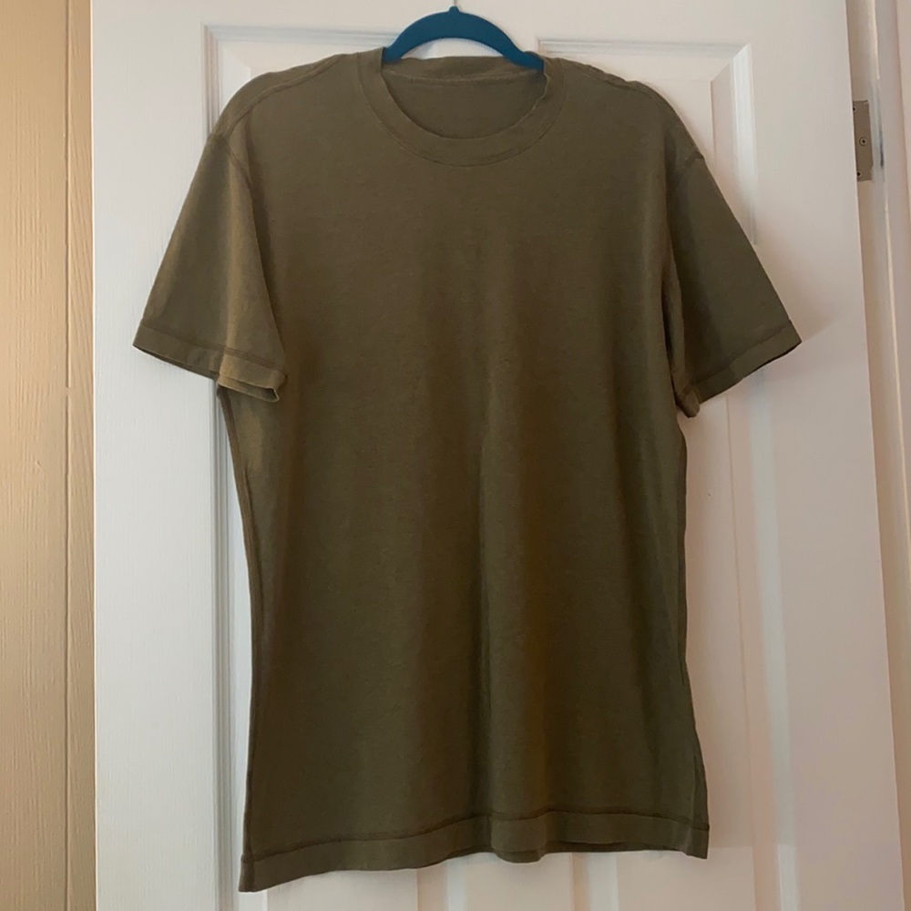 Men’s Lululemon T